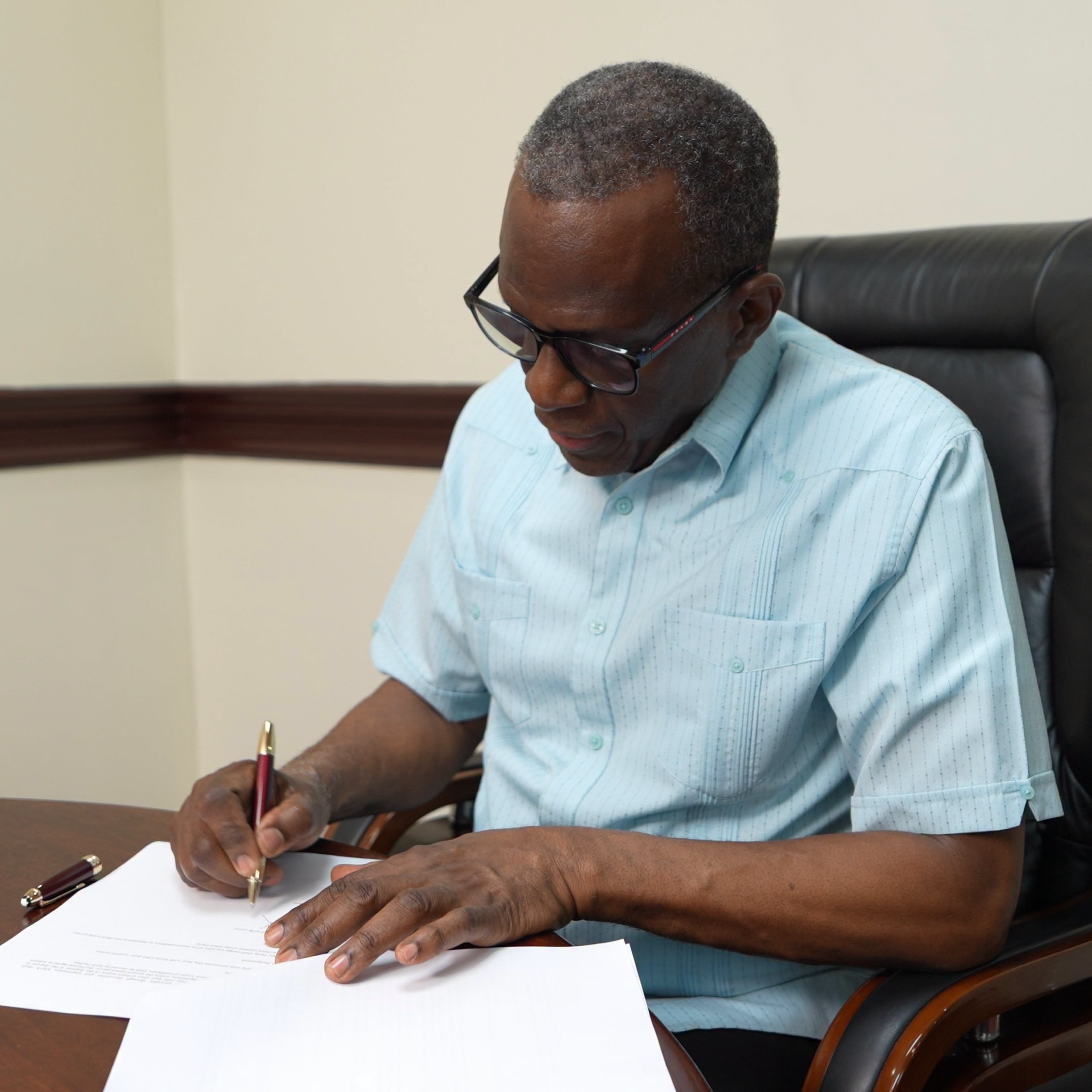 Saint Lucia signs partnership to expand vision care through public health system