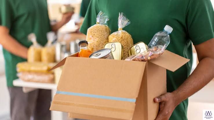 Miami-Dade elections office partners with Farm Share for free food distribution