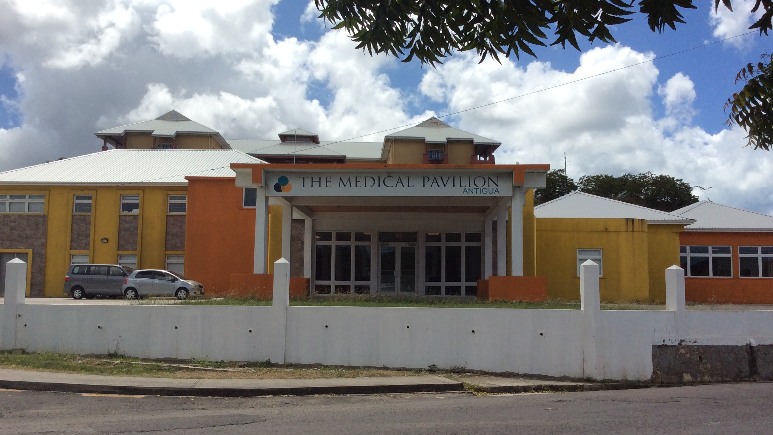 Grenada signs agreement with cancer center in Antigua and Barbuda