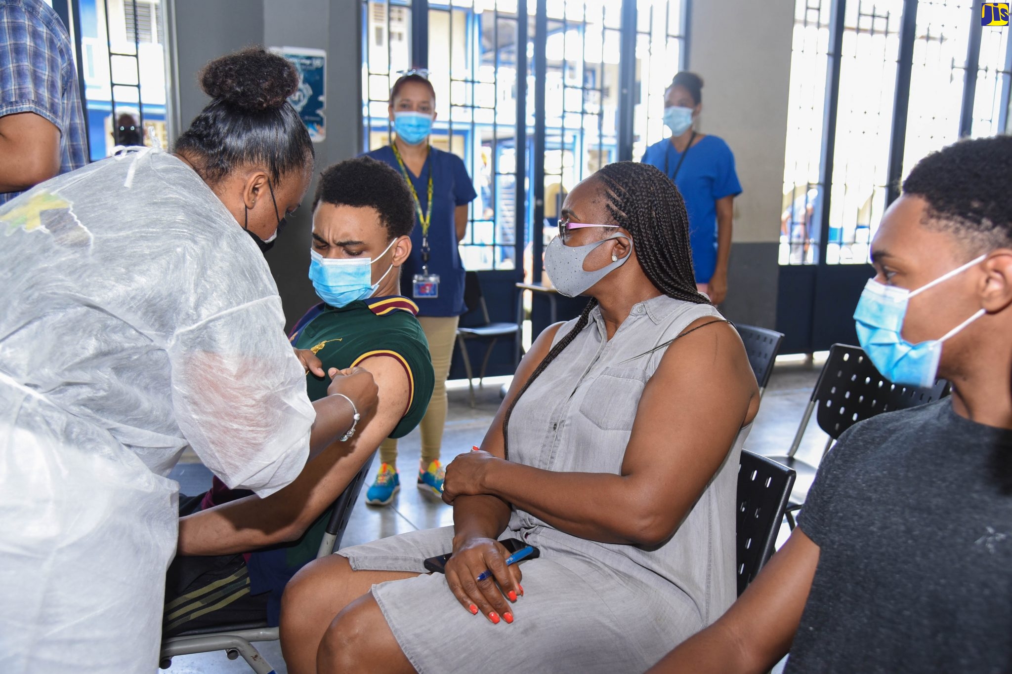 Record Number of Jamaicans Vaccinated on Lockdown Day - CNW Network