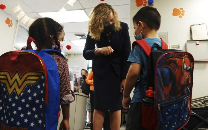 Broward Schools Ban Backpacks for Final Days of School Year