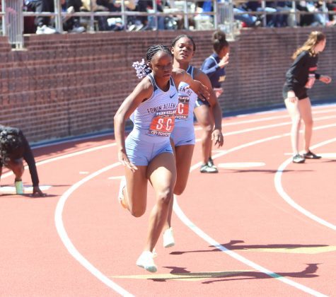 Coaches Dyke, Bennett lavish high praise athletes at Penn Relays