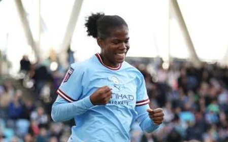 Bunny Shaw breaks hat-trick record as Man City crush Spurs 4-0