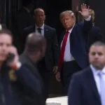 trump_arrives_jpg