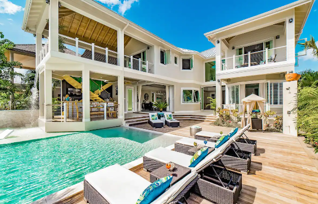 Airbnbs in Jamaica