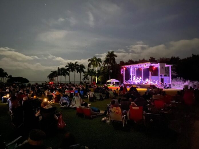 Deering Estate to hosts Moonlight & Music Valentine’s Day Concert under the stars